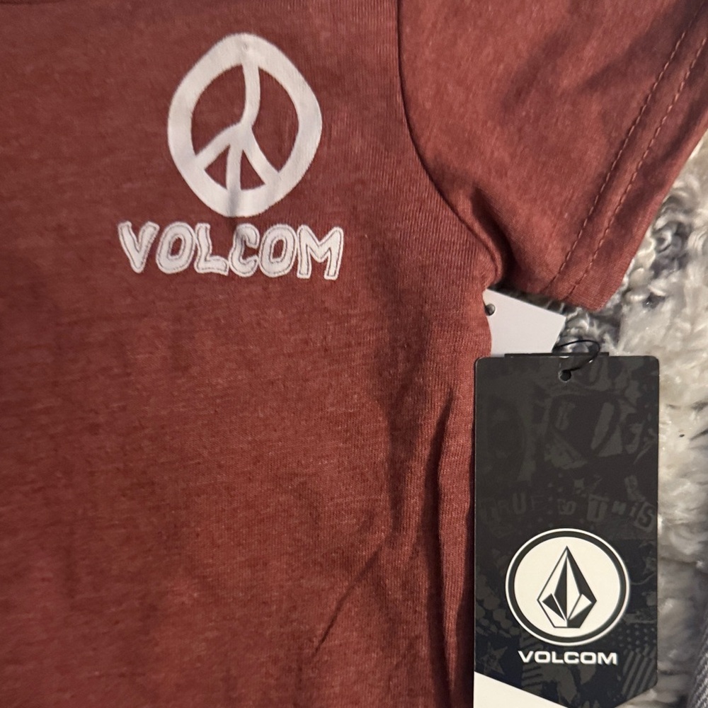 Volcom Set - Picture 6 of 9